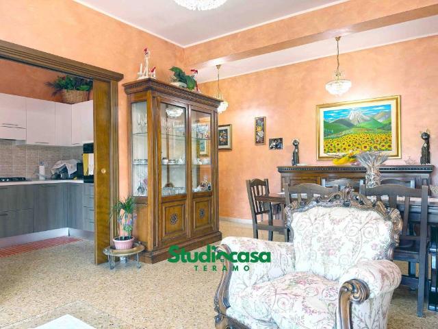 Appartamento in vendita a Teramo TE