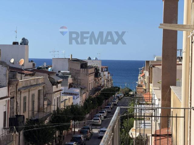 Appartamento in vendita a Terrasini PA