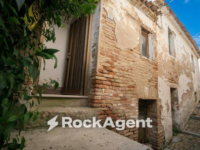 Appartamento in vendita a Terre Roveresche PU