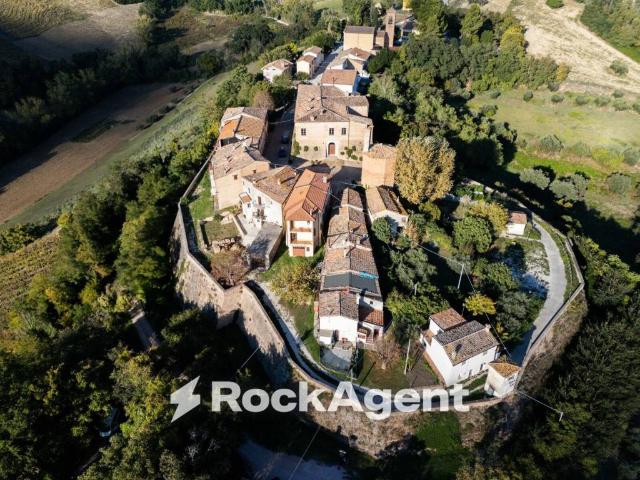 Appartamento in vendita a Terre Roveresche PU