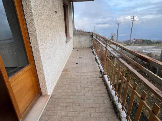 Appartamento in vendita a Tizzano Val Parma PR