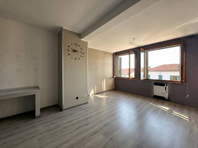 Appartamento in vendita a Tizzano Val Parma PR
