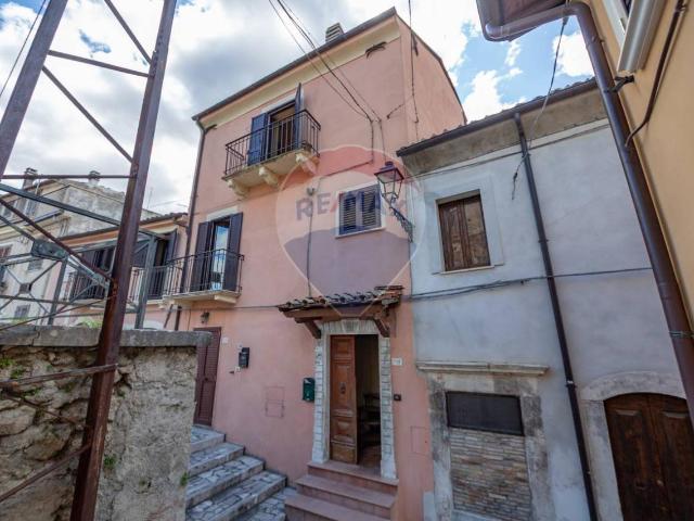 Appartamento in vendita a Tocco Da Casauria