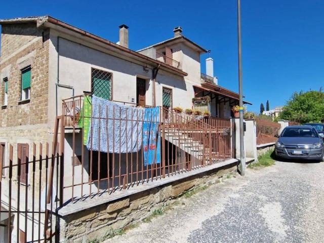 Appartamento in vendita a Toffia RI