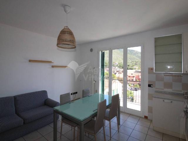 Appartamento in vendita a Toirano SV