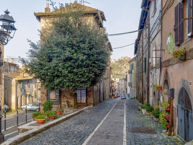 Appartamento in vendita a Tolfa RM
