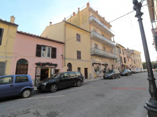 Appartamento in vendita a Tolfa RM