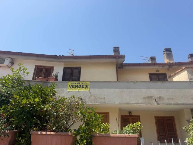 Appartamento in vendita a Tolfa RM