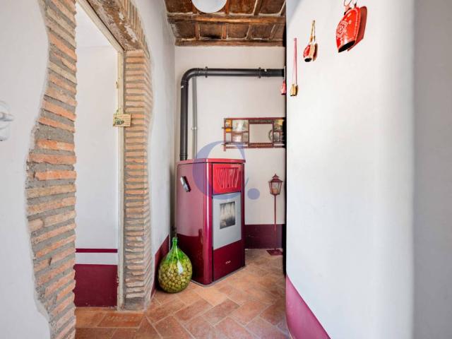 Appartamento in vendita a Tolfa RM