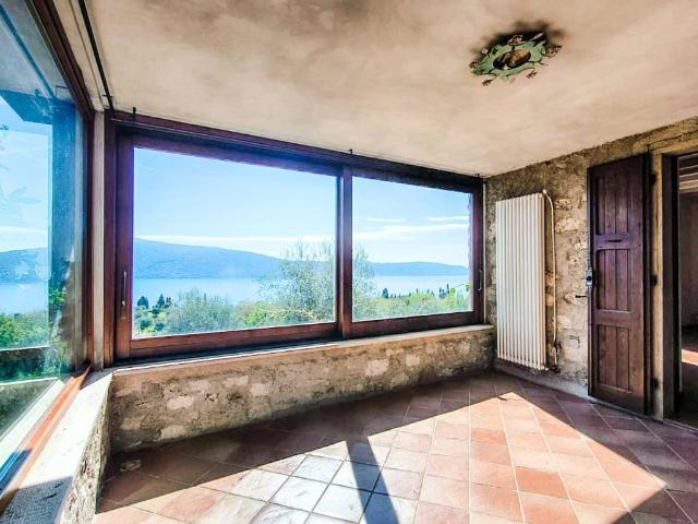 Appartamento in vendita a Toscolano Maderno BS