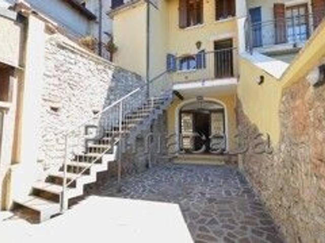 Appartamento in vendita a Toscolano Maderno