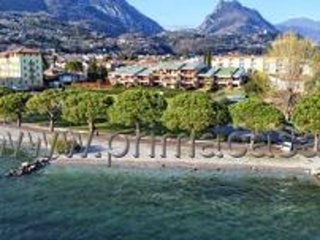 Appartamento in vendita a Toscolano Maderno