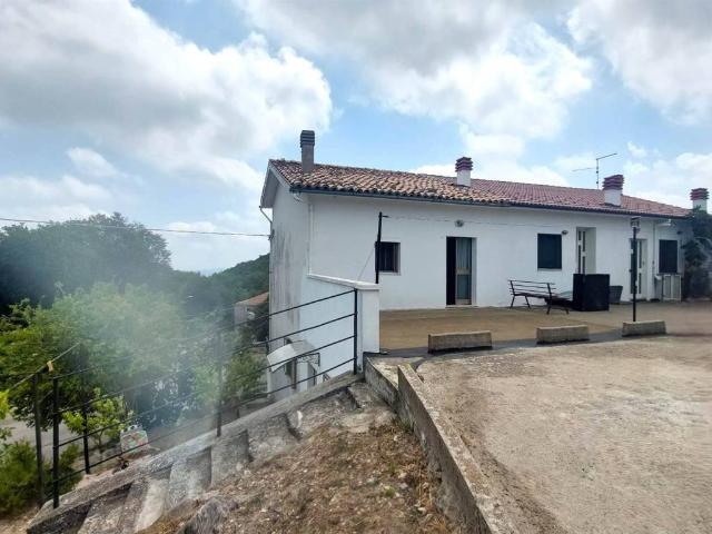 Casa indipendente in vendita a Tornareccio CH