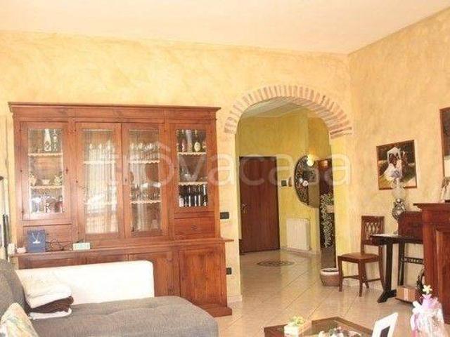 Appartamento in vendita a Torgiano via e. Trascurati