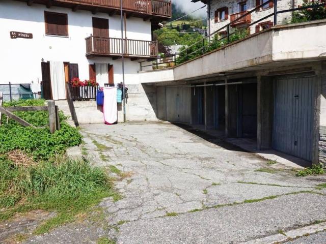 Appartamento in vendita a Torgnon AO