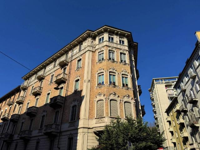 Appartamento in vendita a Torino TO