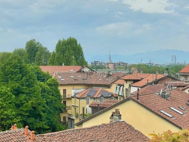 Appartamento in vendita a Torino TO