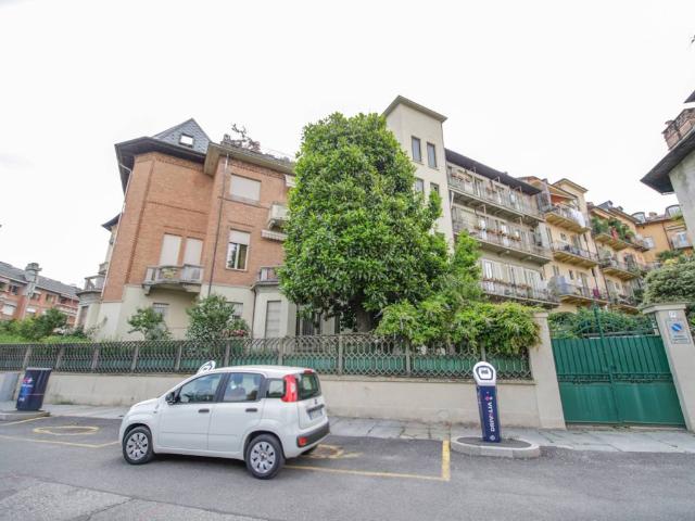 Appartamento in vendita a Torino TO