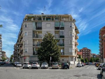Appartamento in vendita a Torino TO
