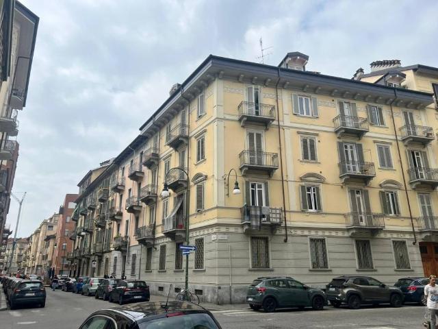 Appartamento in vendita a Torino TO