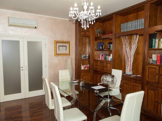Appartamento in vendita a Torino TO