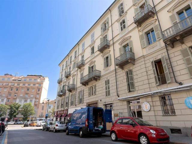 Appartamento in vendita a Torino TO