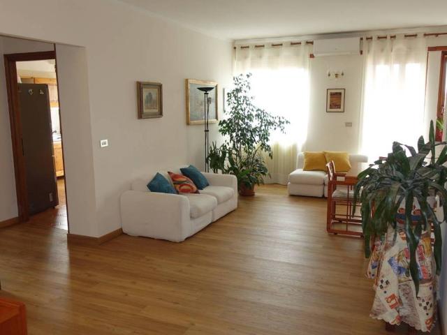 Appartamento in vendita a Torino TO