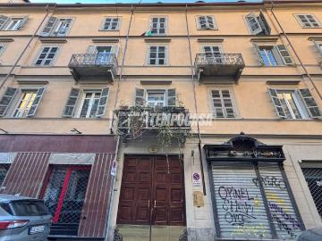 Appartamento in vendita a Torino TO