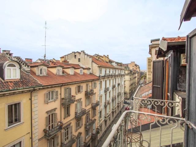 Appartamento in vendita a Torino TO