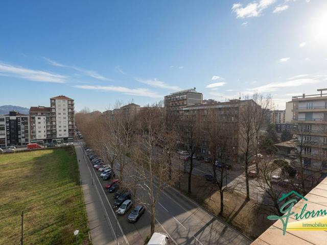 Appartamento in vendita a Torino TO