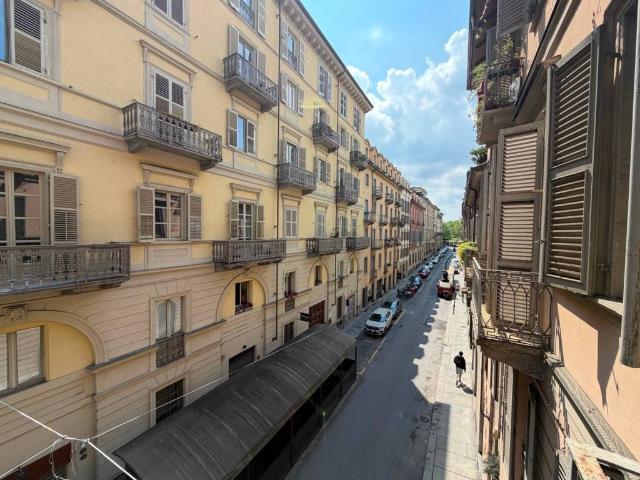 Appartamento in vendita a Torino TO