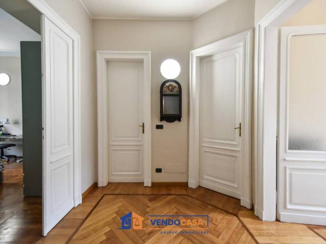 Appartamento in vendita a Torino TO