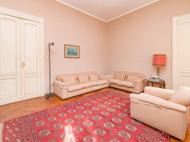 Appartamento in vendita a Torino TO