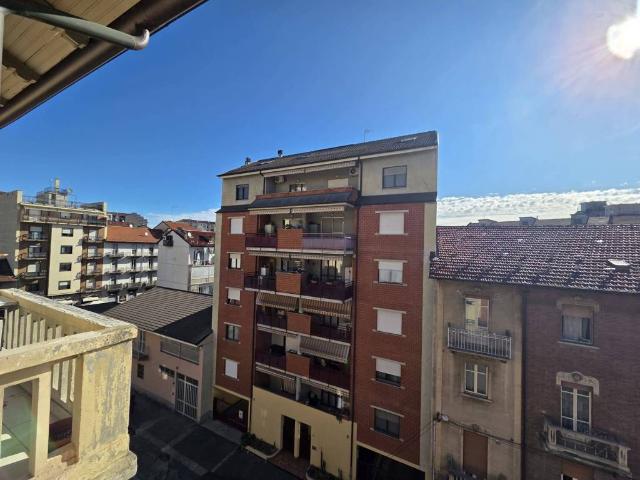 Appartamento in vendita a Torino TO