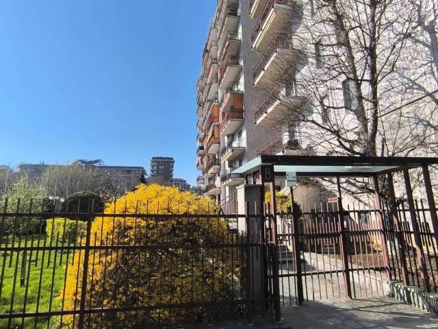 Appartamento in vendita a Torino TO