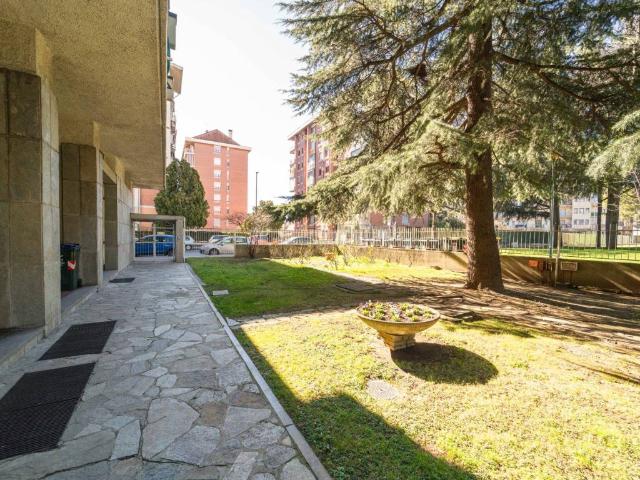 Appartamento in vendita a Torino TO