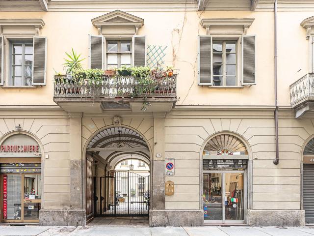 Appartamento in vendita a Torino, Centro Storico 261m² Torino