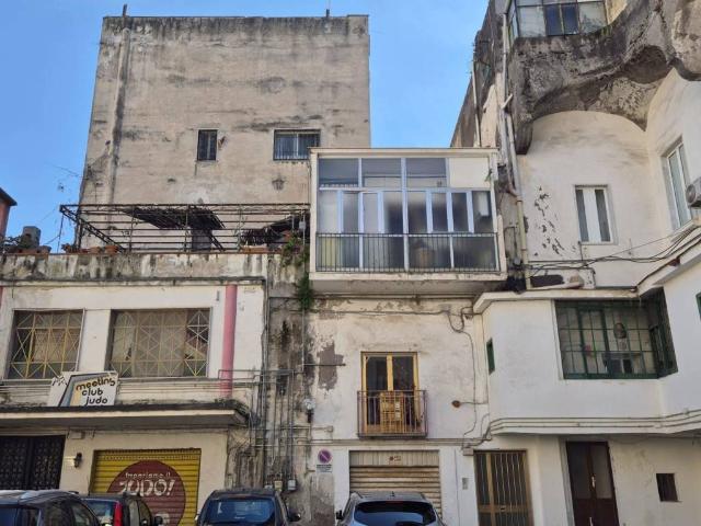 Appartamento in vendita a Torre Annunziata NA