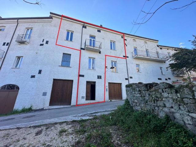 Appartamento in vendita a Torre de' Passeri PE