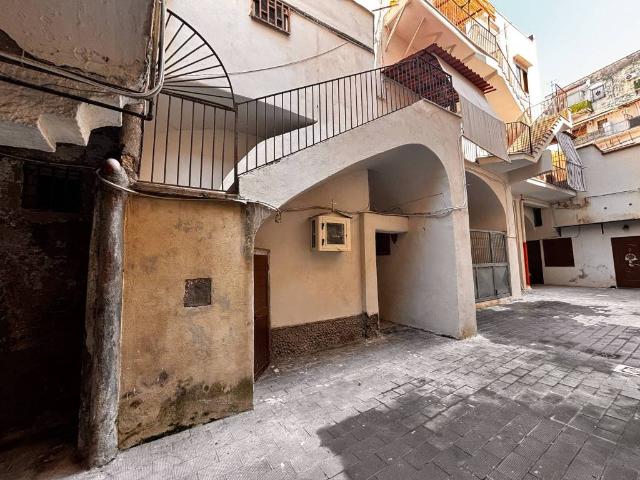 Appartamento in affitto a Torre del Greco NA