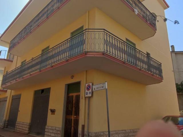 Appartamento in vendita a Torrenova ME