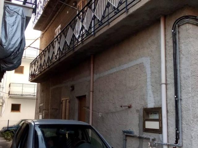 Appartamento in vendita a Torrenova ME