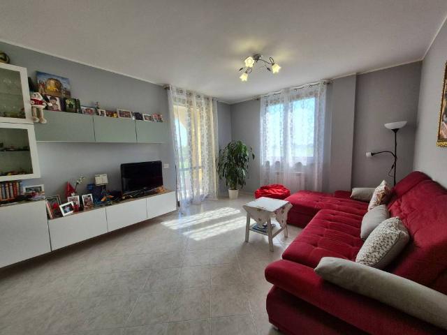 Appartamento in vendita a Torrevecchia Pia PV