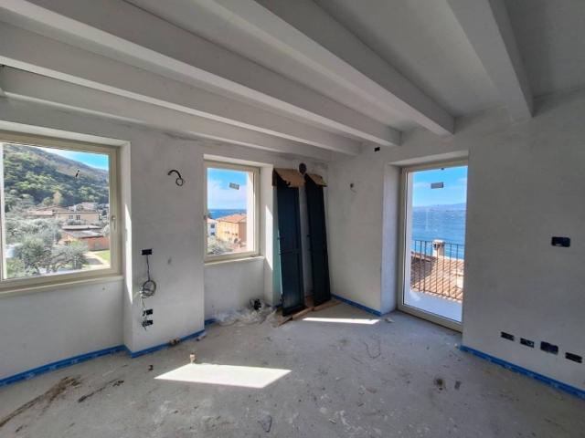 Appartamento in vendita a Torri del Benaco VR
