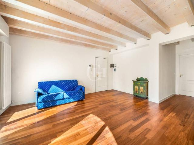 Appartamento in vendita a Torri del Benaco VR