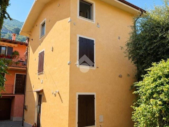 Appartamento in vendita a Torri del Benaco VR