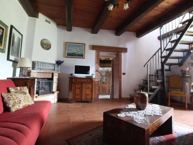 Appartamento in vendita a Torricella in Sabina RI