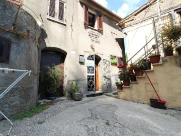 Appartamento in vendita a Torricella in Sabina RI