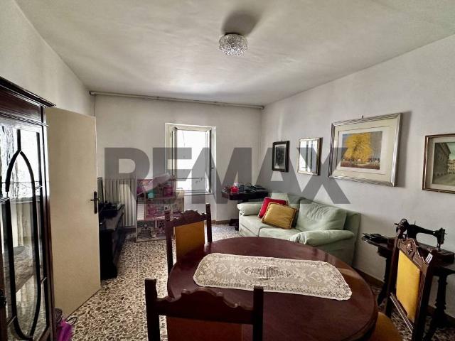Casa indipendente in vendita a Torricella in Sabina RI