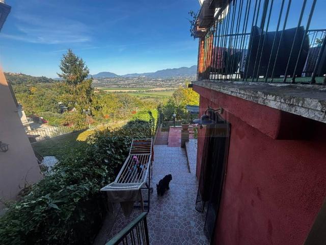 Appartamento in vendita a Torrita Tiberina RM
